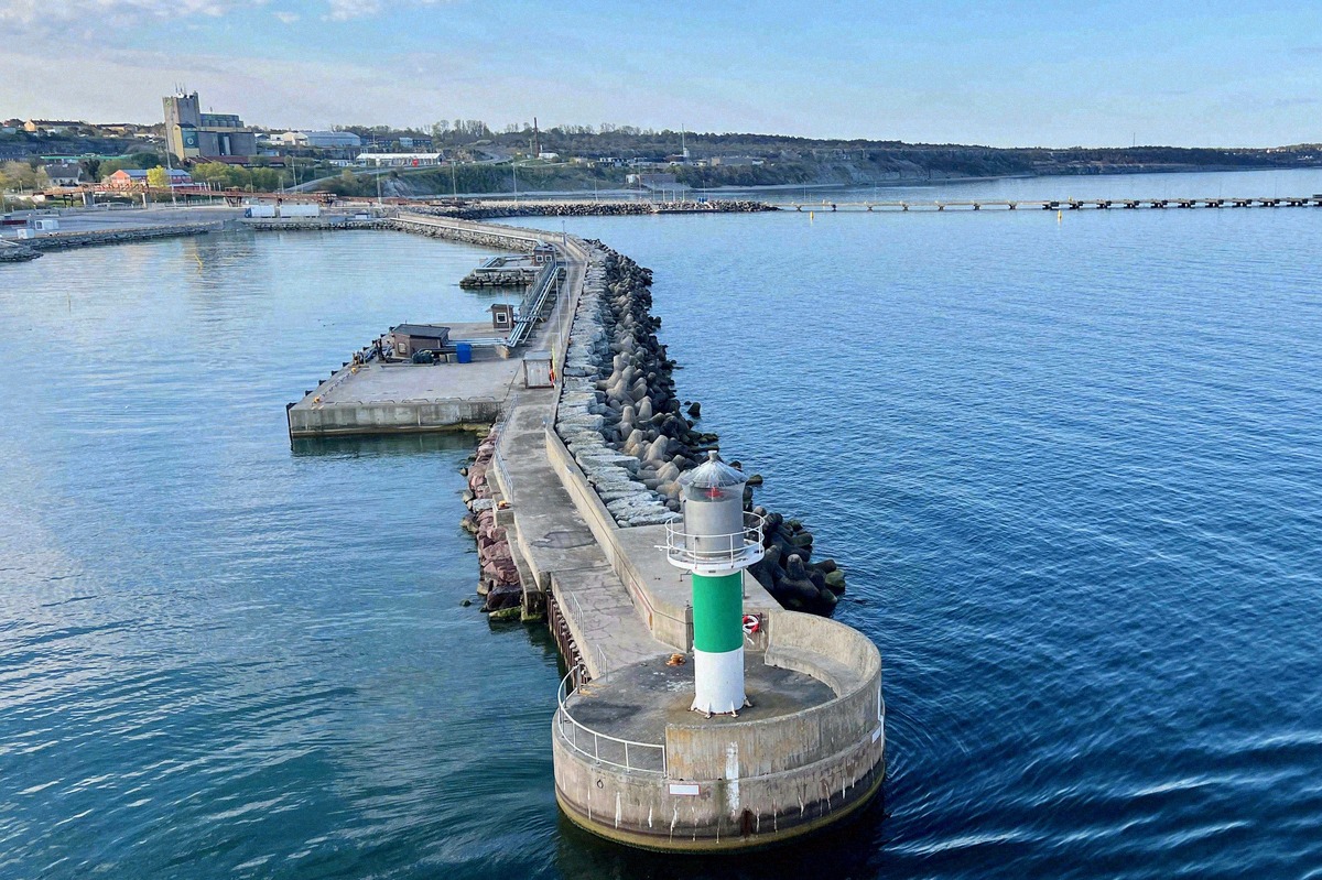 Arriving in Visby: the harbour breakwater seen from the ferry.